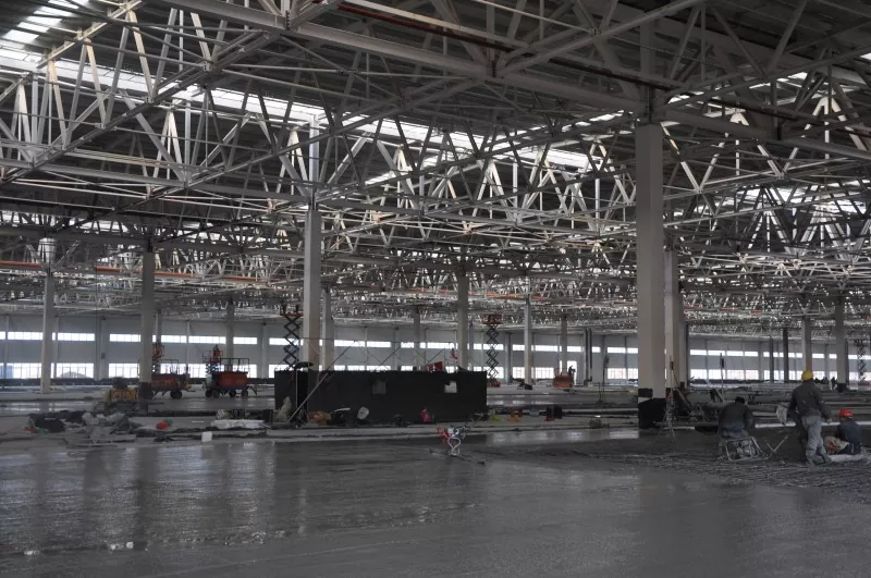 Dlaczego konstrukcja fabryki produkującej elektronikę ze stalową ramą staje się preferowanym wyborem w przypadku nowoczesnych projektów przemysłowych?