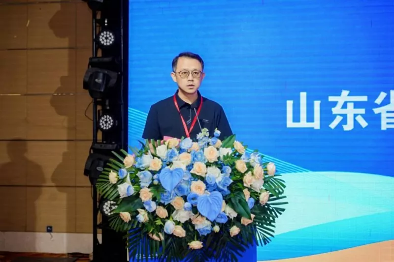 Koncentracja na rozwoju globalnym: Stowarzyszenie Przemysłu Konstrukcji Stalowych w Shandong z sukcesem organizuje konferencję wymiany doświadczeń na temat internacjonalizacji przemysłu