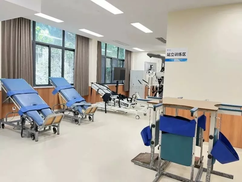 Budynek szkoleniowy w zakresie sprzętu do rehabilitacji stali