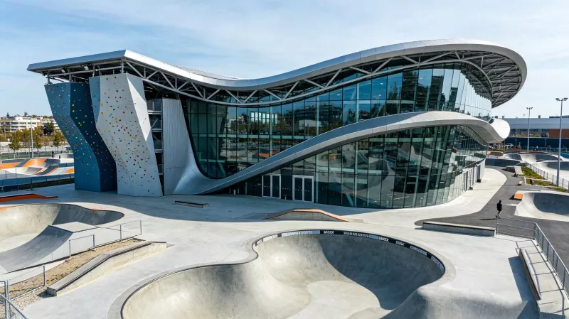 Kompleksowe Centrum Sportów Ekstremalnych o konstrukcji stalowej